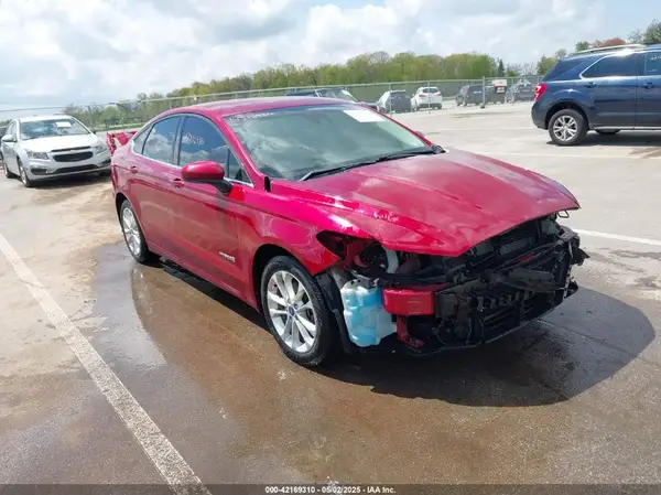 3FA6P0LUXKR222137 2019 FORD FUSION - Image 1