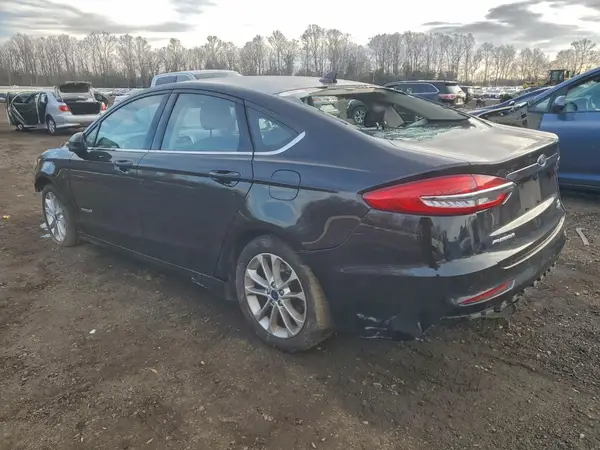 3FA6P0LUXKR234398 2019 FORD FUSION - Image 2