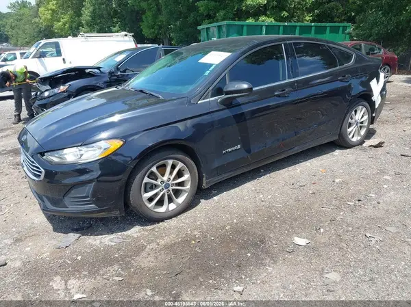3FA6P0LUXKR234417 2019 FORD FUSION - Image 2