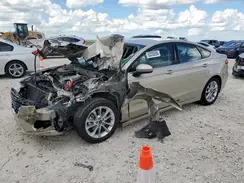 3FA6P0LUXKR241660 2019 FORD FUSION