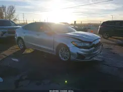 3FA6P0LUXKR242081 2019 FORD FUSION