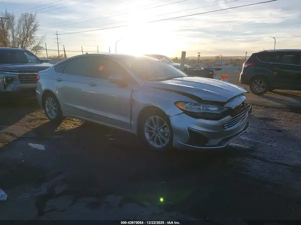 3FA6P0LUXKR242081 2019 FORD FUSION - Image 1