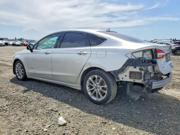 3FA6P0LUXKR261553 2019 FORD FUSION - Image 2