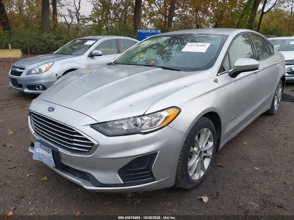 3FA6P0LUXKR262704 2019 FORD FUSION - Image 2