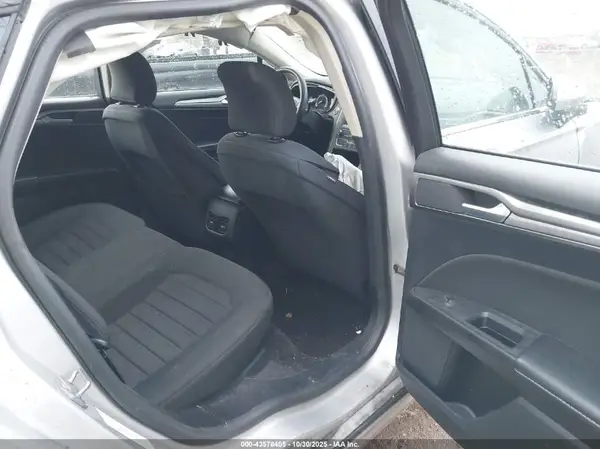 3FA6P0LUXKR262704 2019 FORD FUSION - Image 8