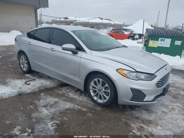 3FA6P0LUXKR263660 2019 FORD FUSION - Image 1