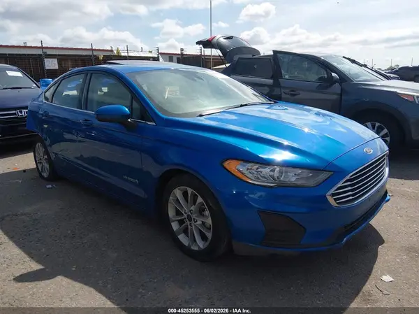 3FA6P0LUXKR263870 2019 FORD FUSION - Image 1