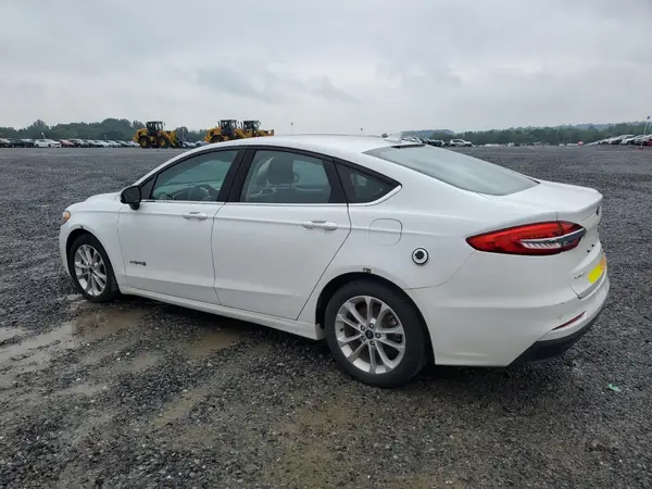 3FA6P0LUXKR263979 2019 FORD FUSION - Image 2