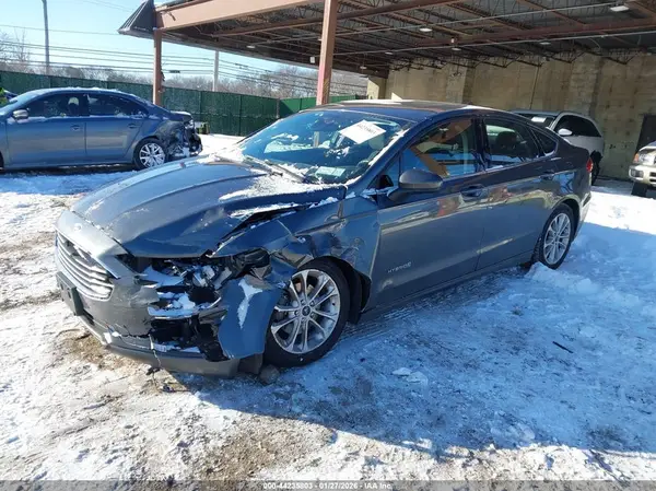 3FA6P0LUXKR266722 2019 FORD FUSION - Image 2