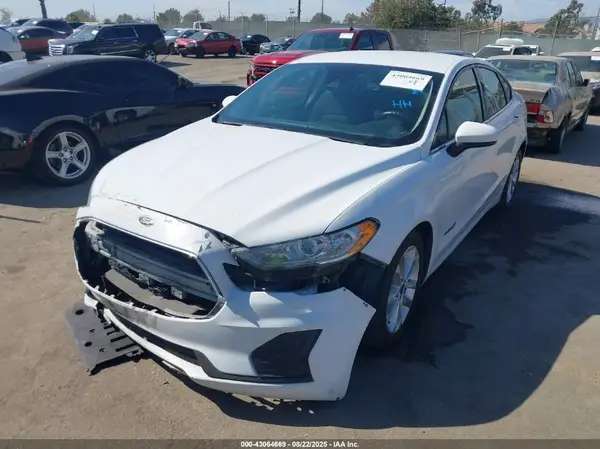 3FA6P0LUXKR272164 2019 FORD FUSION - Image 2