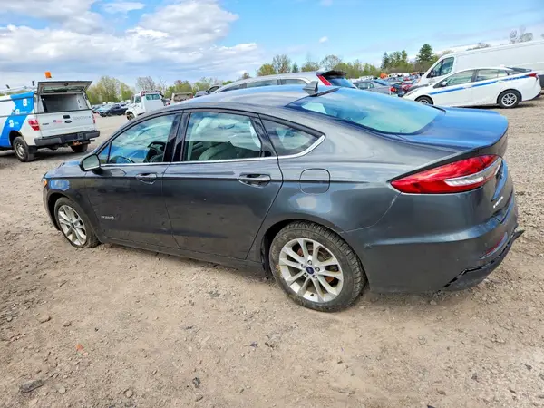 3FA6P0LUXKR279518 2019 FORD FUSION - Image 2