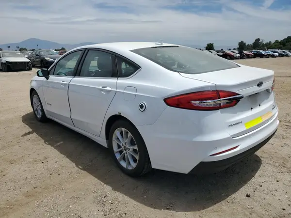 3FA6P0LUXKR285125 2019 FORD FUSION - Image 2