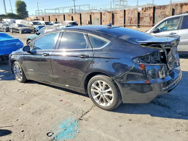 3FA6P0LUXKR286761 2019 FORD FUSION - Image 2