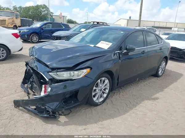 3FA6P0LUXLR104588 2020 FORD FUSION - Image 2