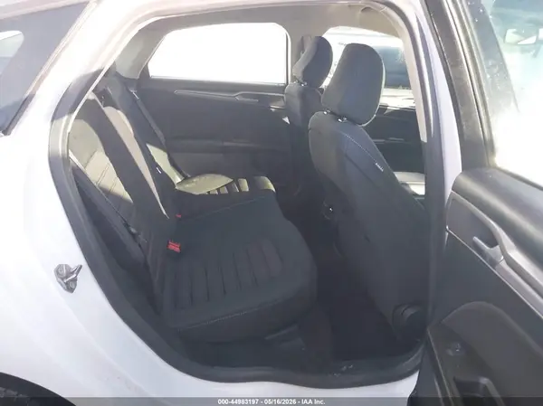 3FA6P0LUXLR224228 2020 FORD FUSION - Image 8