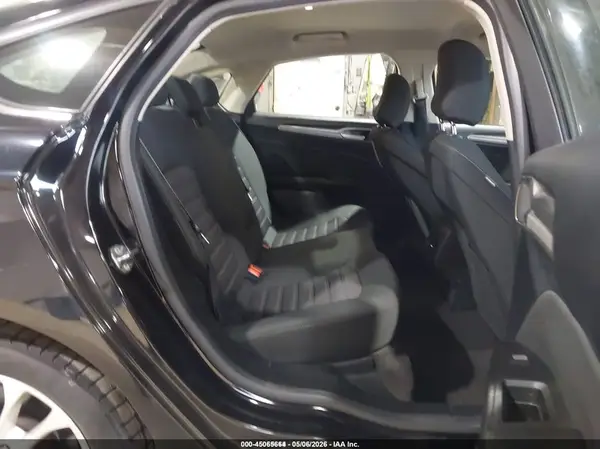 3FA6P0LUXLR265135 2020 FORD FUSION - Image 8