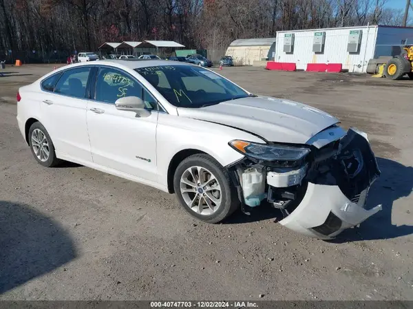 3FA6P0MU0KR112695 2019 FORD FUSION - Image 1