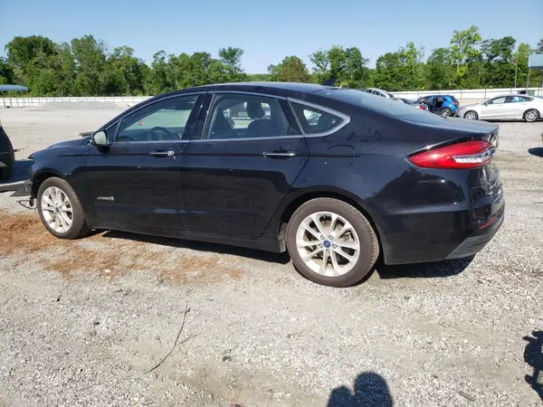 3FA6P0MU0KR121042 2019 FORD FUSION - Image 2