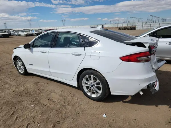 3FA6P0MU0KR123017 2019 FORD FUSION - Image 2