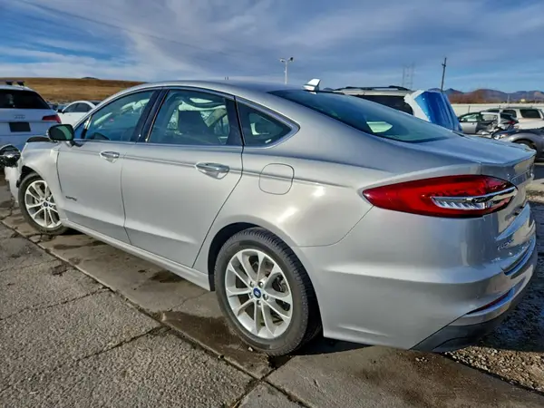 3FA6P0MU0KR136561 2019 FORD FUSION - Image 2