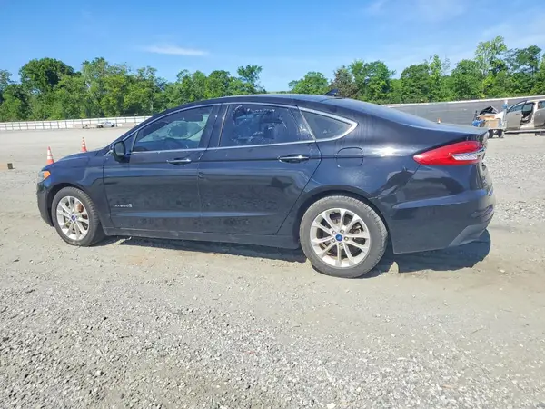 3FA6P0MU0KR137371 2019 FORD FUSION - Image 2