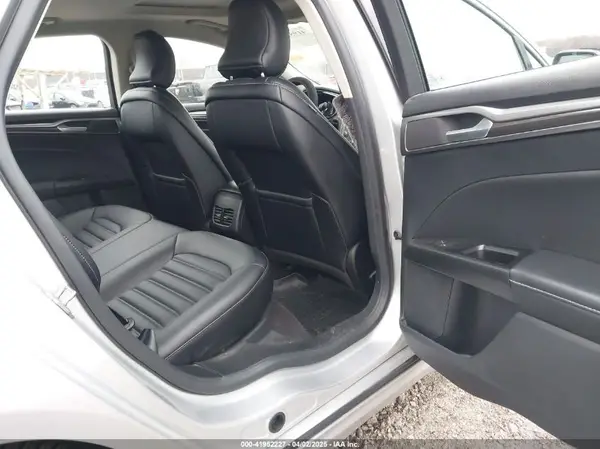 3FA6P0MU0KR165283 2019 FORD FUSION - Image 8