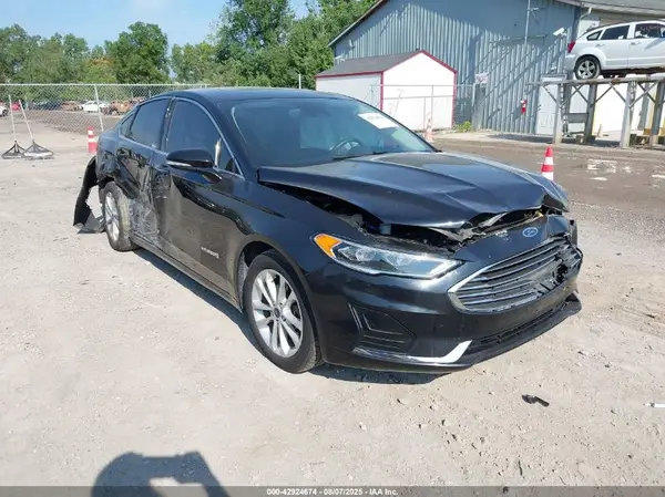 3FA6P0MU0KR168524 2019 FORD FUSION - Image 1