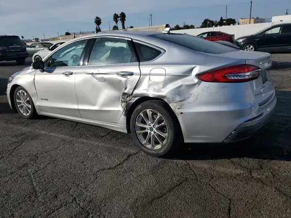 3FA6P0MU0KR185582 2019 FORD FUSION - Image 2