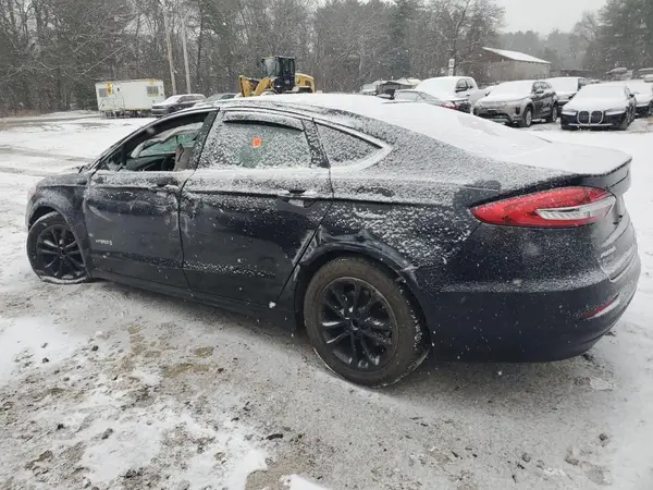 3FA6P0MU0KR210304 2019 FORD FUSION - Image 2