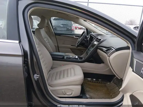 3FA6P0MU0KR282197 2019 FORD FUSION - Image 8