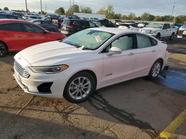3FA6P0MU1KR167334 2019 FORD FUSION - Image 1