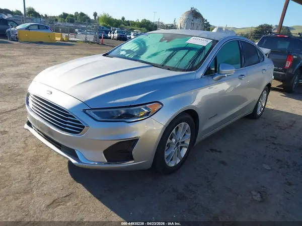 3FA6P0MU1KR185672 2019 FORD FUSION - Image 2