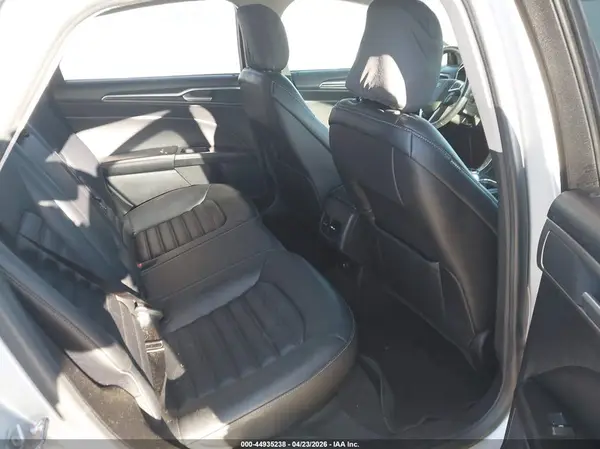 3FA6P0MU1KR185672 2019 FORD FUSION - Image 8