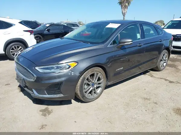 3FA6P0MU1KR239942 2019 FORD FUSION - Image 2