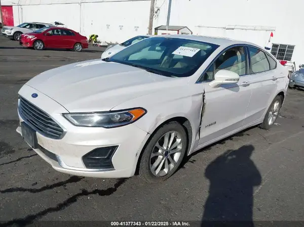 3FA6P0MU1KR257325 2019 FORD FUSION - Image 2