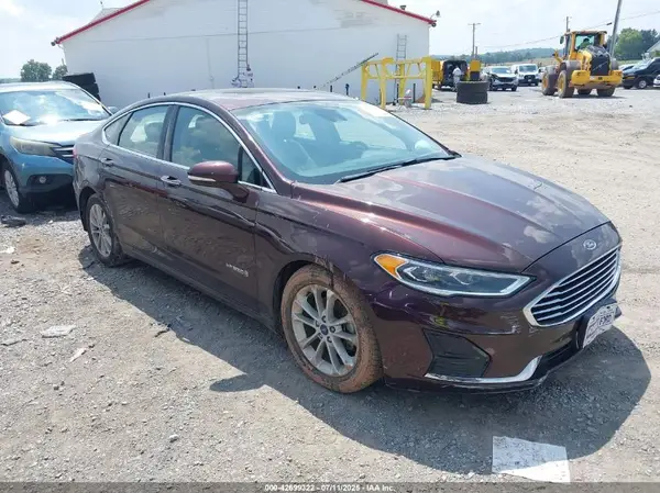 3FA6P0MU1KR257485 2019 FORD FUSION - Image 1