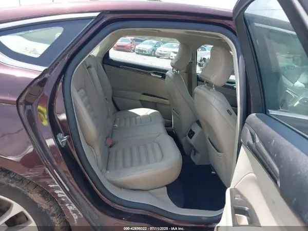 3FA6P0MU1KR257485 2019 FORD FUSION - Image 8
