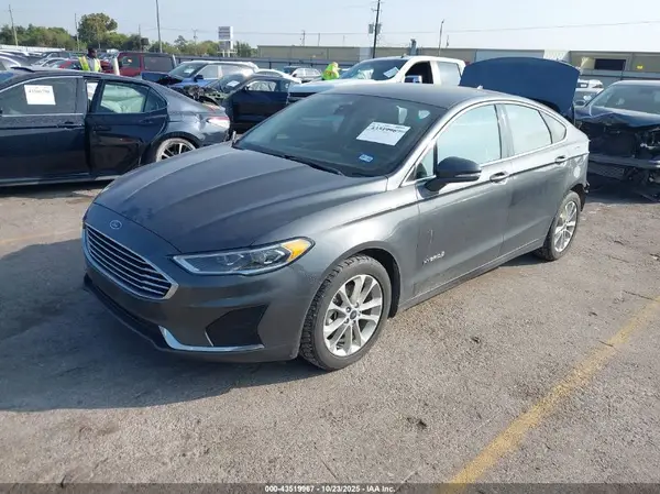 3FA6P0MU2KR100564 2019 FORD FUSION - Image 2