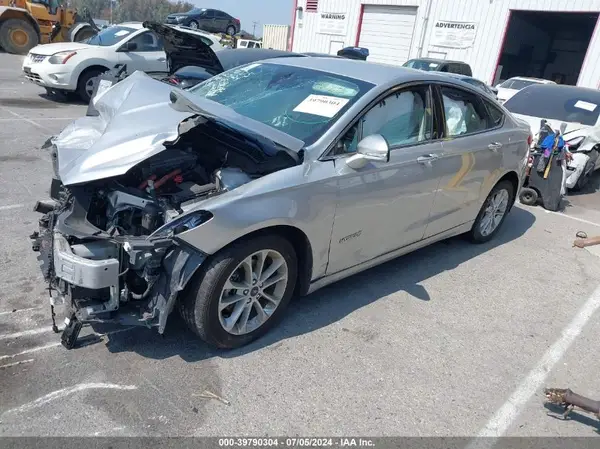 3FA6P0MU2KR104520 2019 FORD FUSION - Image 2