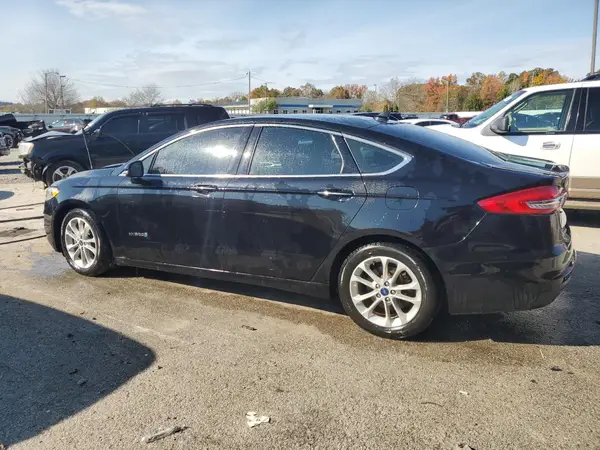 3FA6P0MU2KR112732 2019 FORD FUSION - Image 2