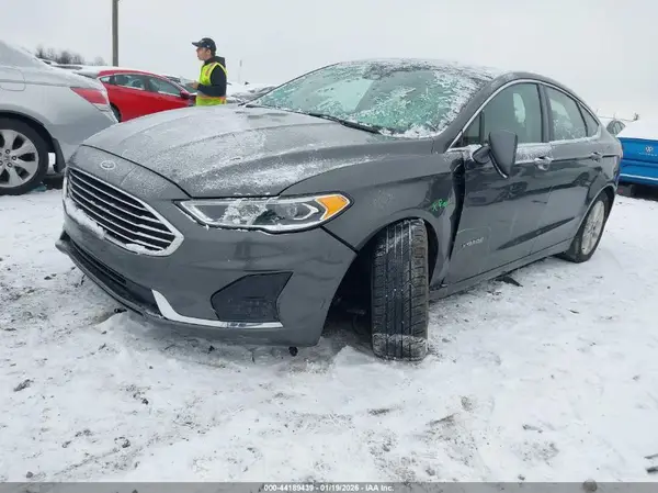 3FA6P0MU2KR192839 2019 FORD FUSION - Image 2