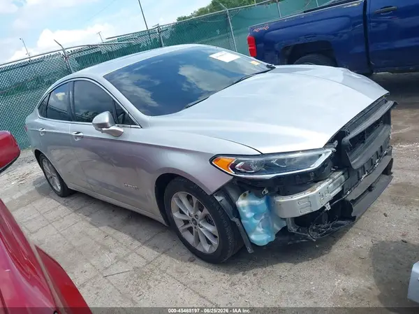3FA6P0MU2KR262470 2019 FORD FUSION - Image 1