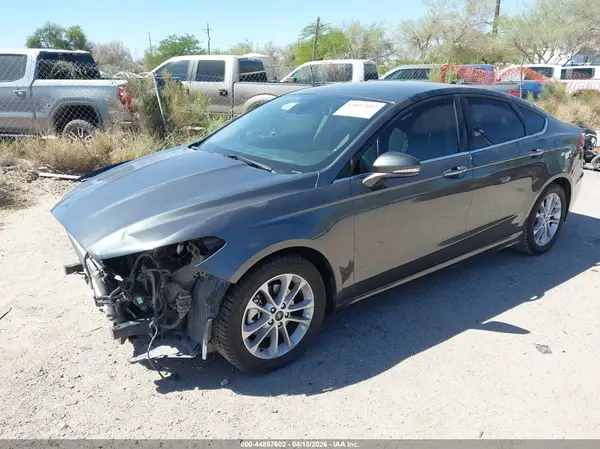 3FA6P0MU2LR264642 2020 FORD FUSION - Image 2