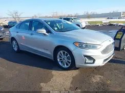 3FA6P0MU3KR137137 2019 FORD FUSION