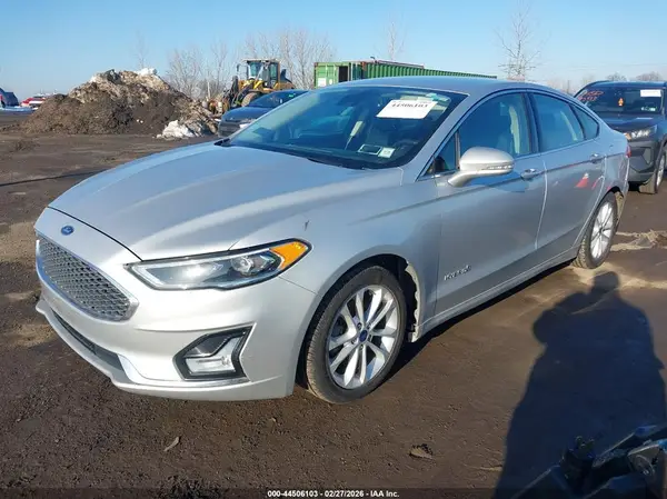 3FA6P0MU3KR137137 2019 FORD FUSION - Image 2