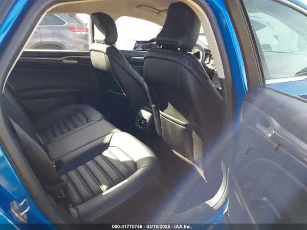 3FA6P0MU3KR167335 2019 FORD FUSION - Image 8