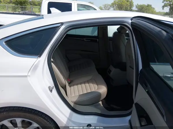 3FA6P0MU3KR172275 2019 FORD FUSION - Image 7
