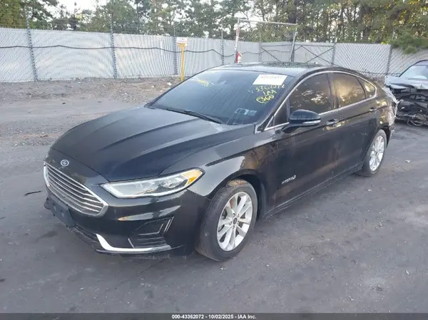 3FA6P0MU3KR180053 2019 FORD FUSION - Image 2