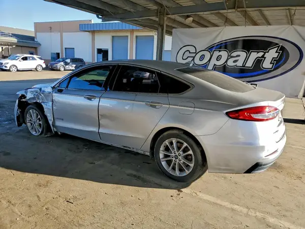 3FA6P0MU3KR180117 2019 FORD FUSION - Image 2