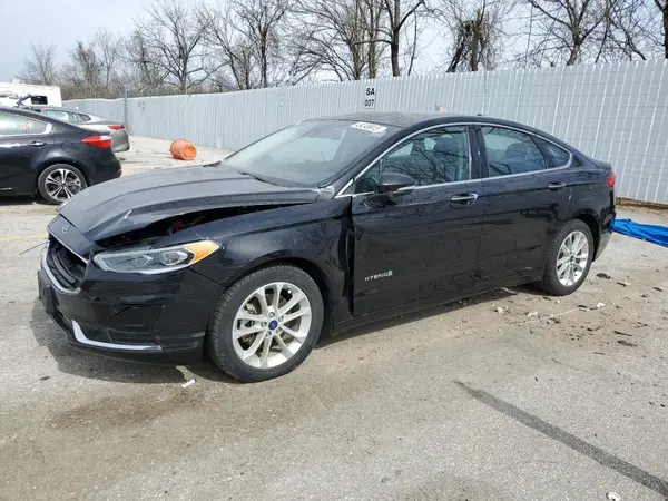 3FA6P0MU3KR180750 2019 FORD FUSION - Image 1